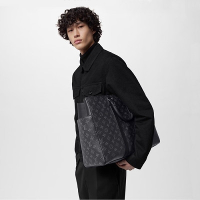 루이비통 남성 블랙 토트백 - Louis Vuitton Mens Black SAC PLAT - lv820x