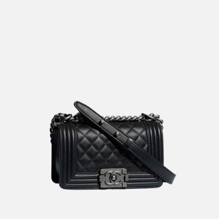 샤넬 여성 카프스킨 보이백 은장 【매장-1000만원대】 - Chanel Womens Black Boy Bag - ch506x