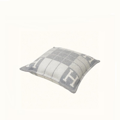 에르메스 이니셜 그레이 쿠션 - Hermes Initial Gray Cushion - acc1791x